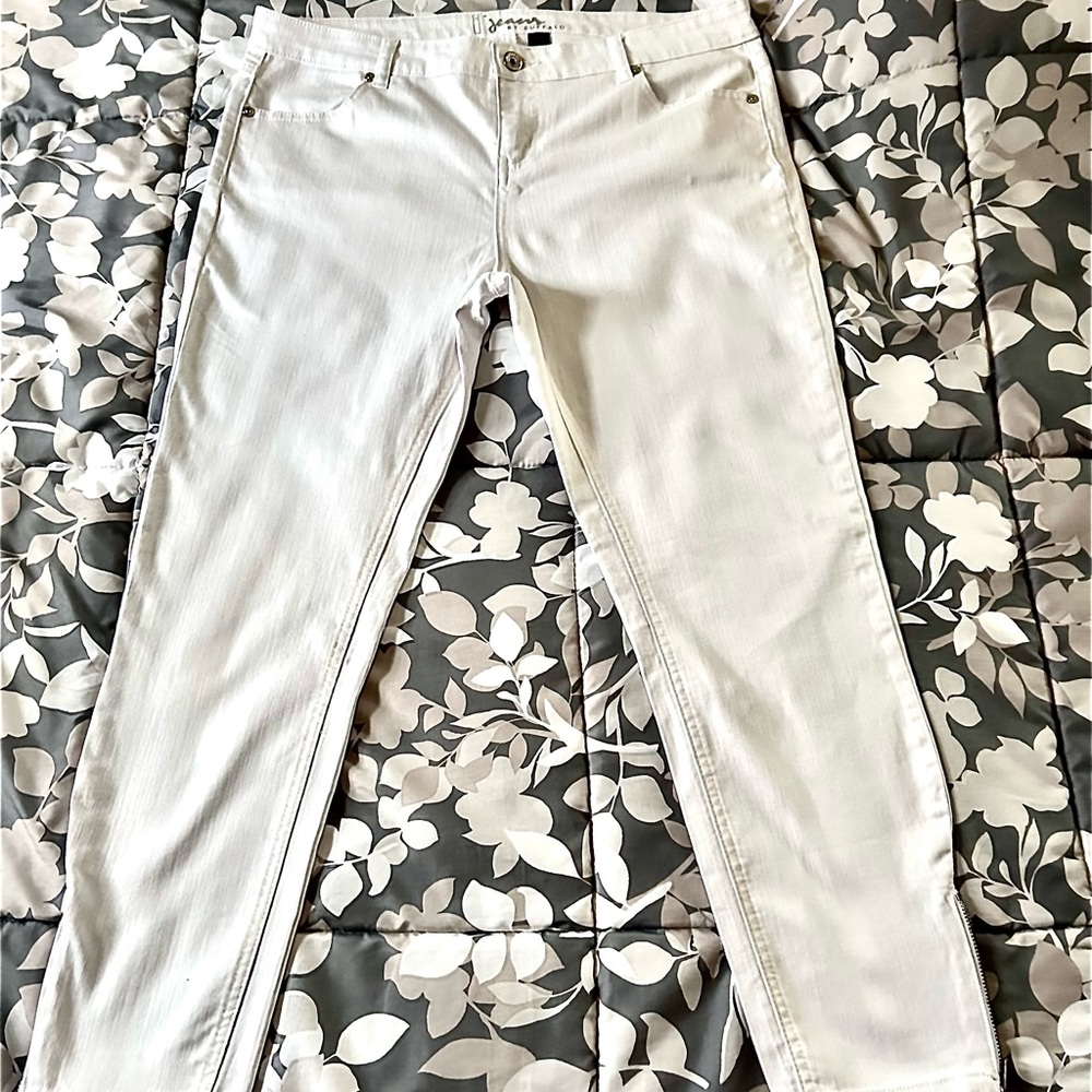 i Jeans By Buffalo - Size 34/(14) White Skinny Jeans